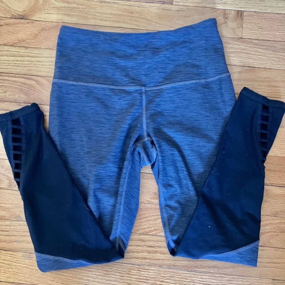 Prana Heathered Gray  and Black Leggings Size Small